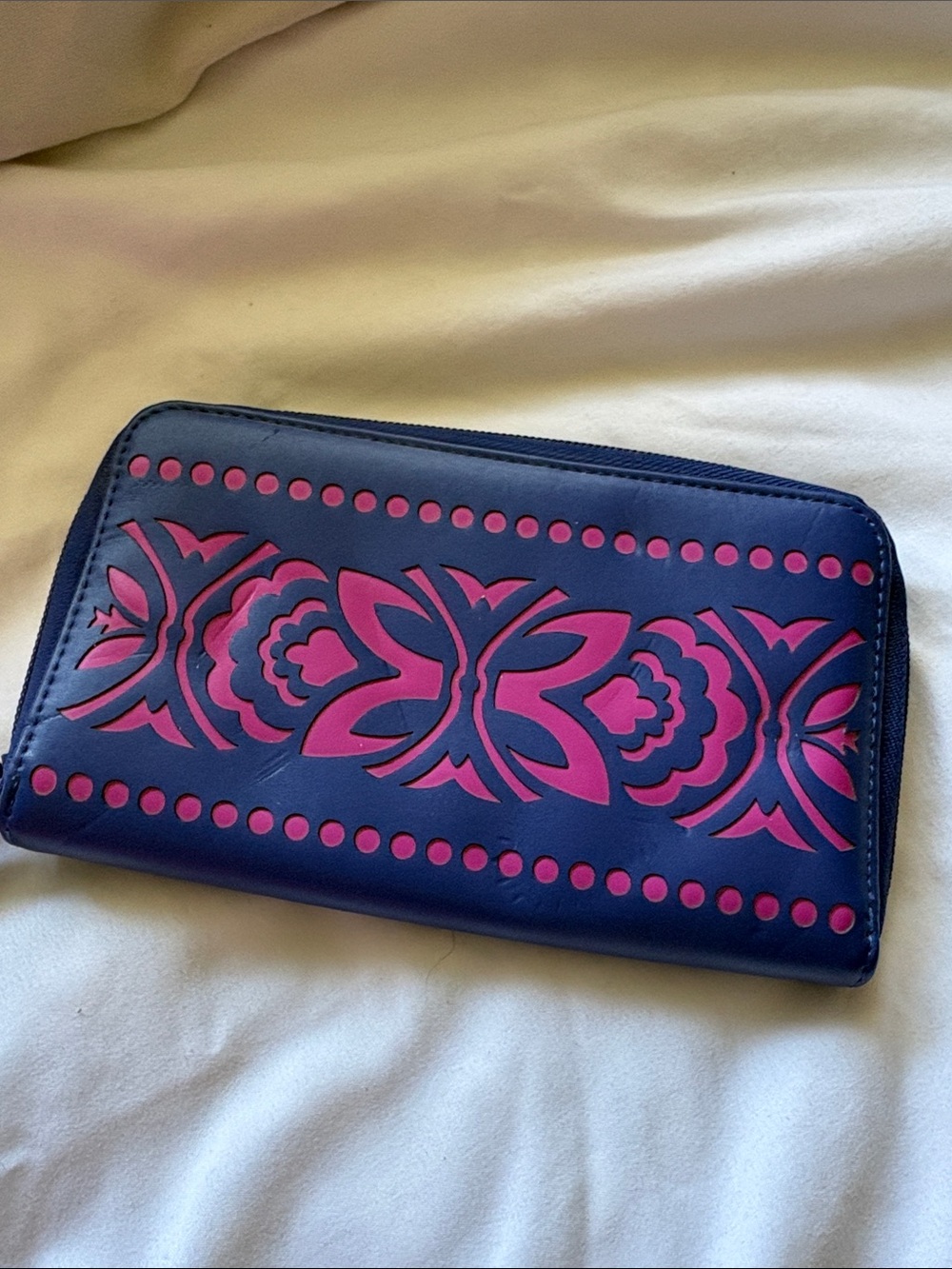 Vera Bradley Stylish Navy and Hot Pink Cutout Zip Wallet